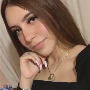 Meet your Posher, Marifer